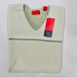 REUNION V-Neck Sweater Vest